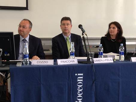 Ponentes en el Seminario de Derecho Comparado sobre contratos públicos, en Milán.