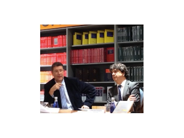Presentación del Observatorio de Contratos Públicos 2012 - José María Gimeno y Mario Garcés Sanagustín
